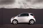 Scion iQ 2012 года